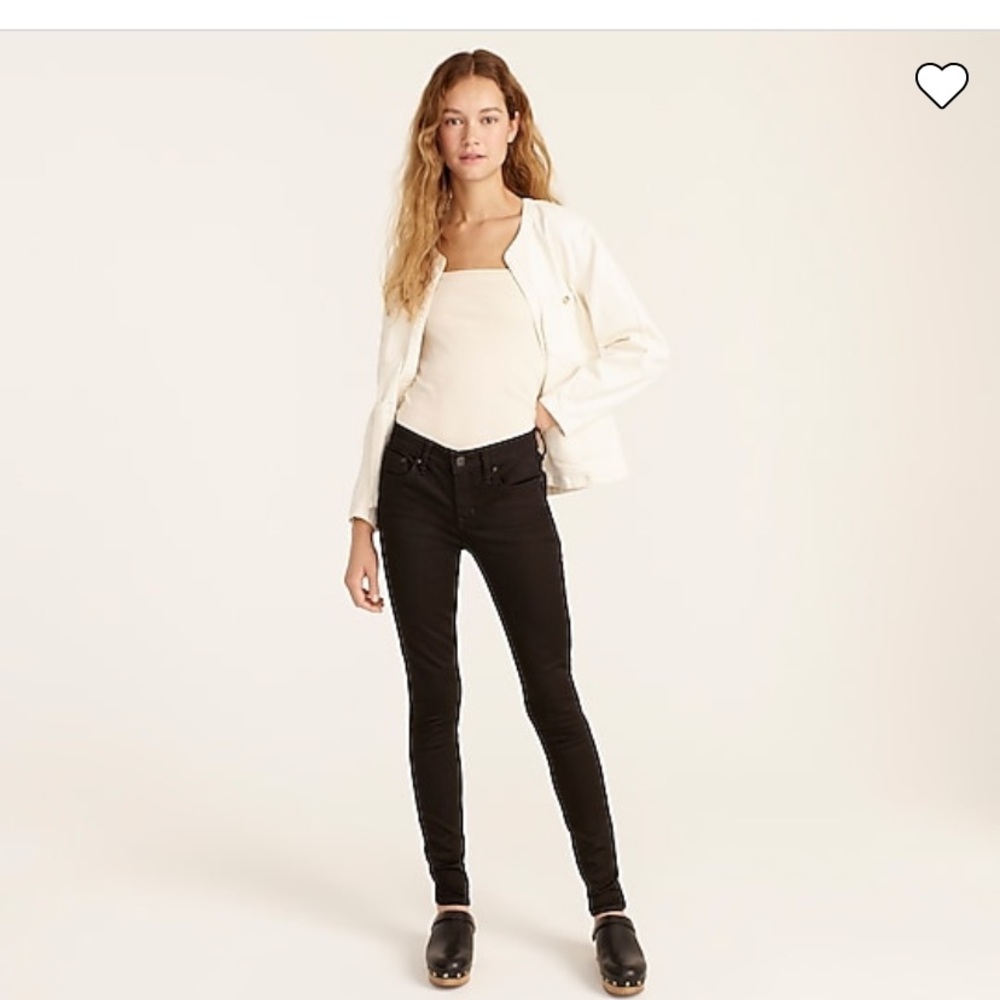 J Crew 8” stretchy toothpick jean in true black